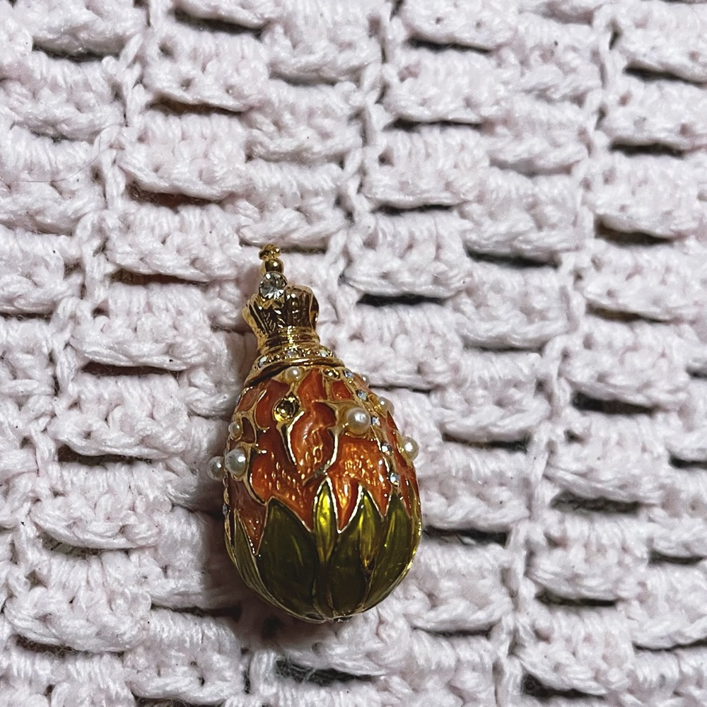 Joan Rivers Lily Of The Valley Enamel Egg Pendant With Pearl
